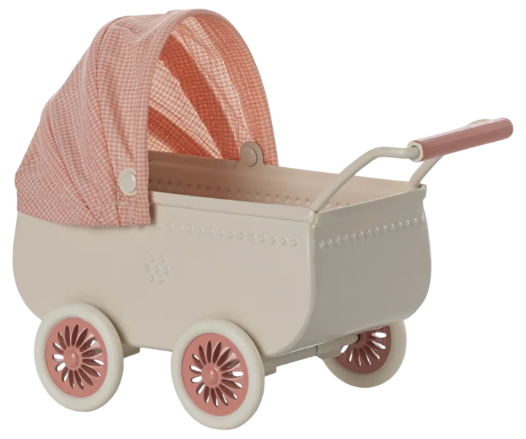 wozek-dla-myszek-pram-coral-maileg.png-2.webp