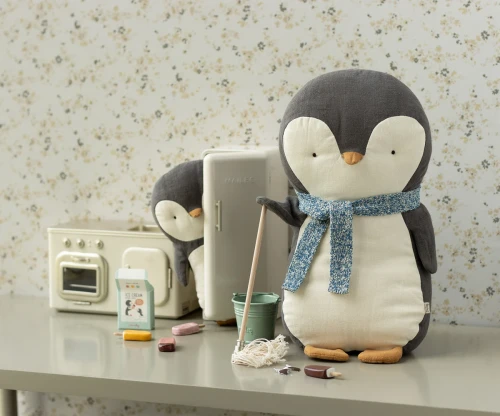 Maskotka-Pingwin-Penguin-Small-Maileg.jpg.webp