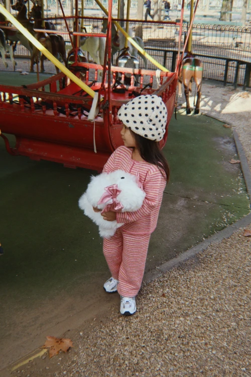 Pluszowy-piesek-pudelek-Spitz-Puppy-Konges-Slojd.jpg