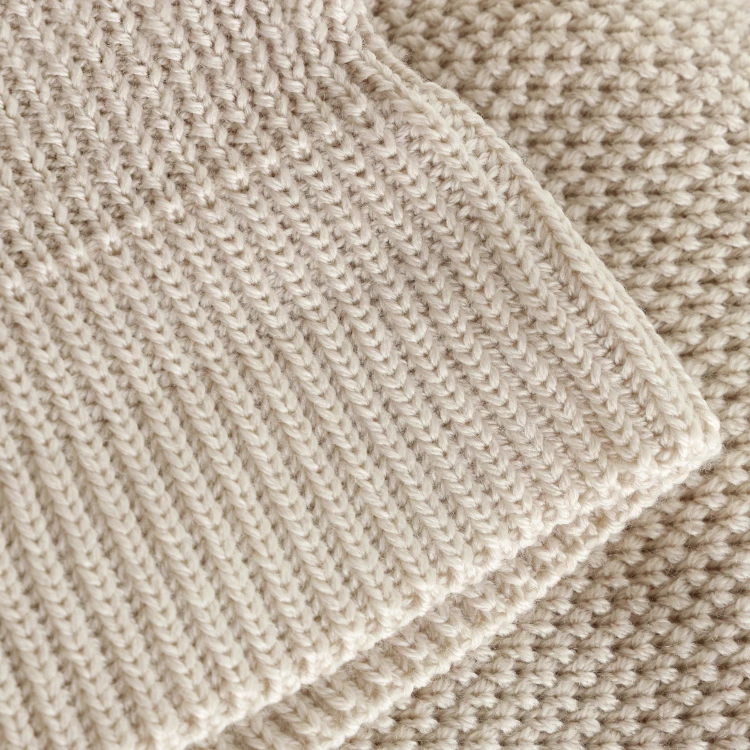 Kominiarka-z-wełny-merino-Balaclava-Windstop-Huttelihut.png