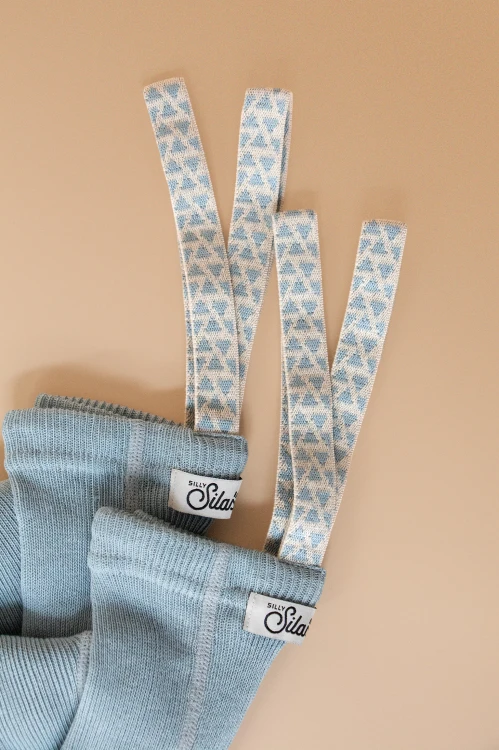 Legginsy-z-szelkami-Silly-Silas-Misty-Blue-Patterned.jpg