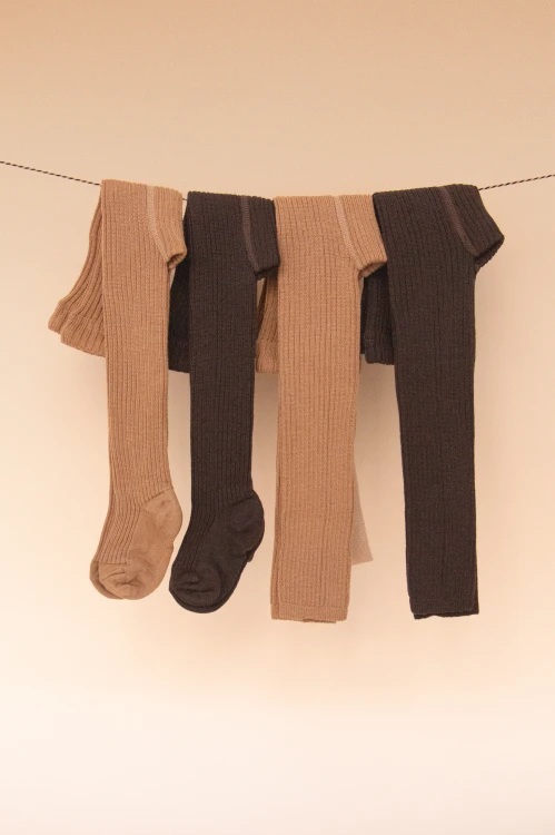 Rajstopy-z-szelkami-z-wełny-merino-Silly-Silas-Espresso-Brown.jpg