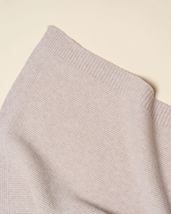 Koc-z-wełny-merino-Katarina-Soft-Beige-Hvid.jpg