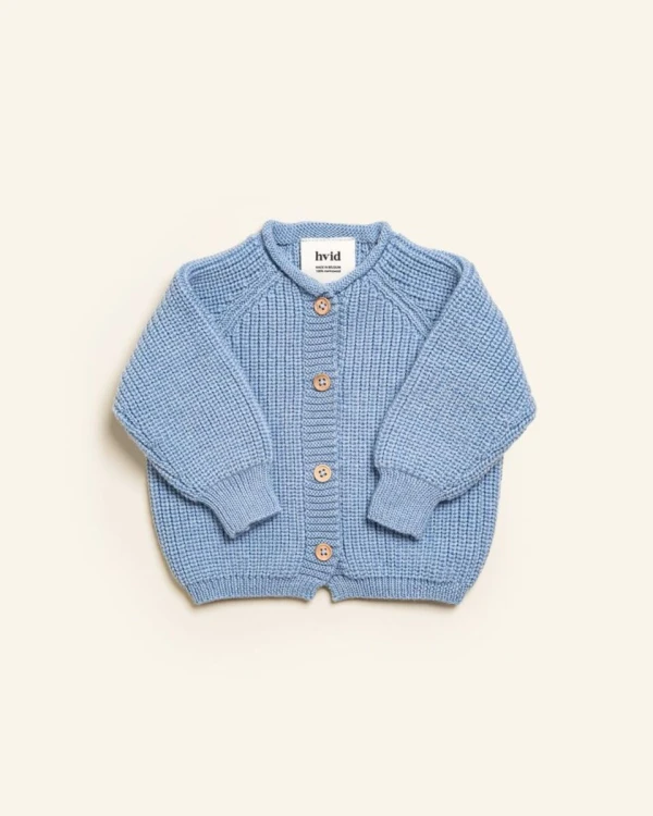 Kardigan-z-wełny-merino-Inga-Light-Blue-HVID.jpg