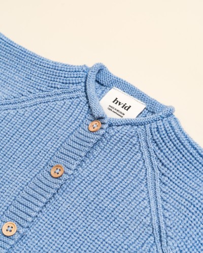Kardigan-z-wełny-merino-Inga-Light-Blue-HVID.jpg