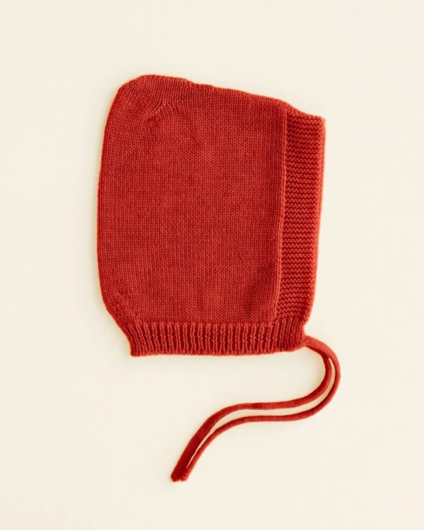 Bonetka-z-wełny-merino-Pixie-Isidor-Hvid-Red.jpg