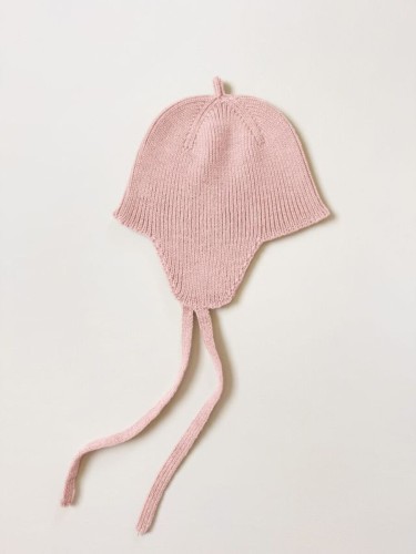 Bonetka-z-wełny-merino-Kota-Powder-Hvid.jpg