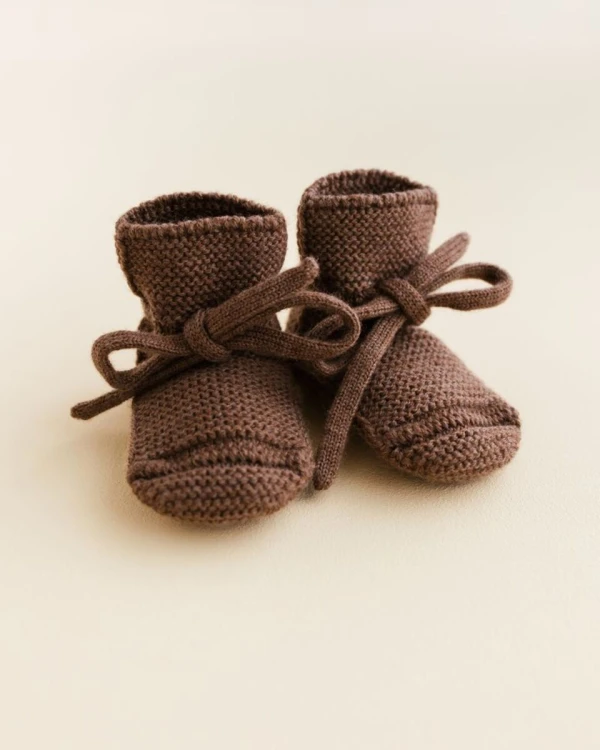 Buciki-z-wełny-merino-HVID-Mocha.jpg