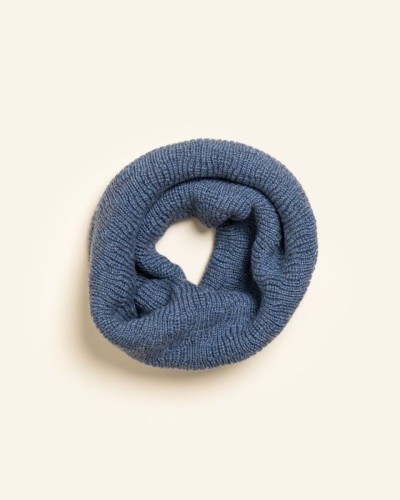 Komin-z-wełny-merino-Gigi-Denim-HVID.jpg