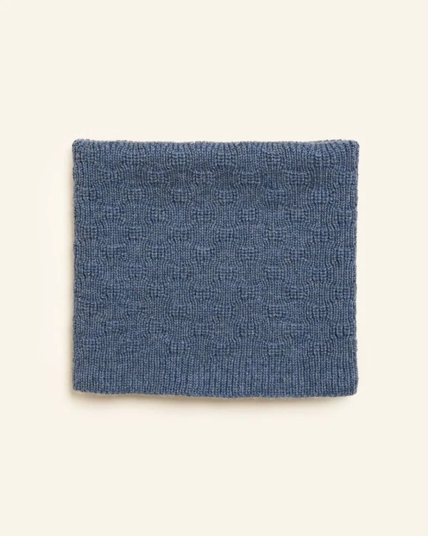 Komin-z-wełny-merino-Gigi-Denim-HVID.jpg