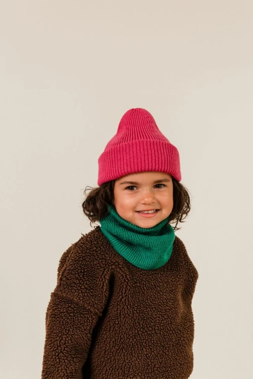 Całoroczna-czapka-z-wełny-merino-dla-dzieci-Fonzie-Fuchsia-HVID.jpg