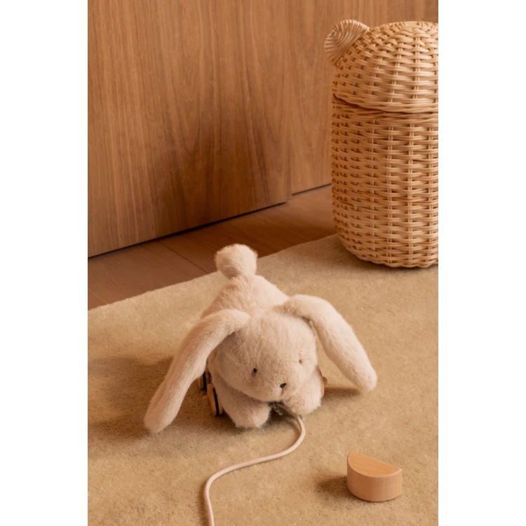 Zabawka-do-ciągnięcia-Pera-Rabbit-Liewood.png