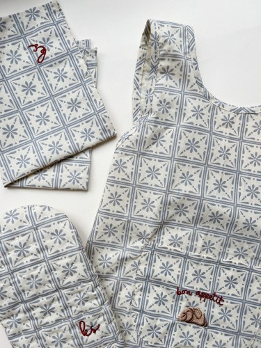 KS4230 - KIDS APRON SET - PETITE CUISINE - Extra 2.jpg