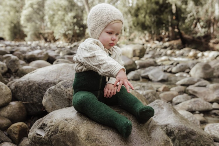 zimowe-rajstopki-dzieciece-z-szelkami-teddy-dark-forest-green-silly-silas-2.jpg
