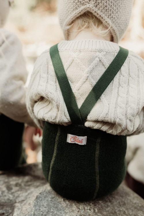 zimowe-rajstopki-dzieciece-z-szelkami-teddy-dark-forest-green-silly-silas-5.jpg