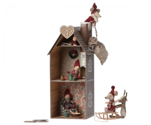 maileg-julepynt-maileg-gingerbread-house-mouse-mouse-4263147.png.jpg