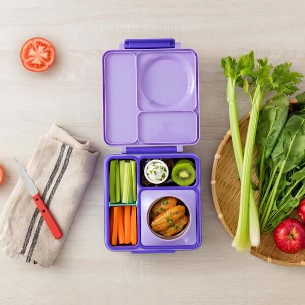 Omiebox-lunchbox-z-termosem-OMIE-Tuuli-Gdynia-Sopot-Gdansk.jpg.webp